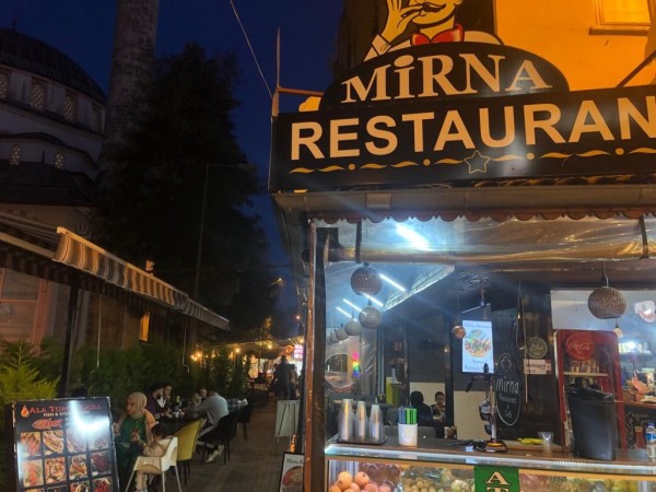 Mirna Cafe Restaurant